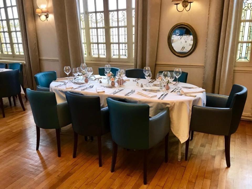Hotel Le Cheval Blanc Jargeau Zewnętrze zdjęcie